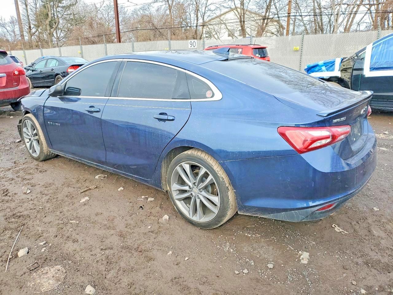 2020 Chevrolet Malibu Lt - Image 2