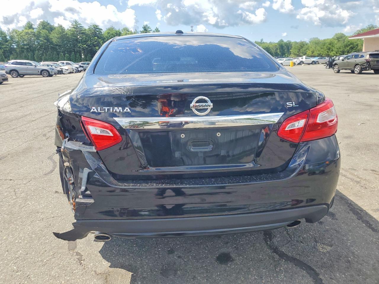 2017 Nissan Altima 2.5 - Image 6