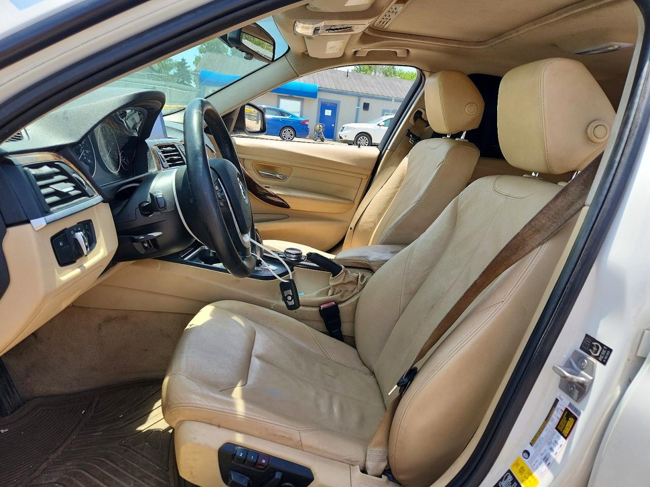 2014 BMW 328 Xi - Image 7