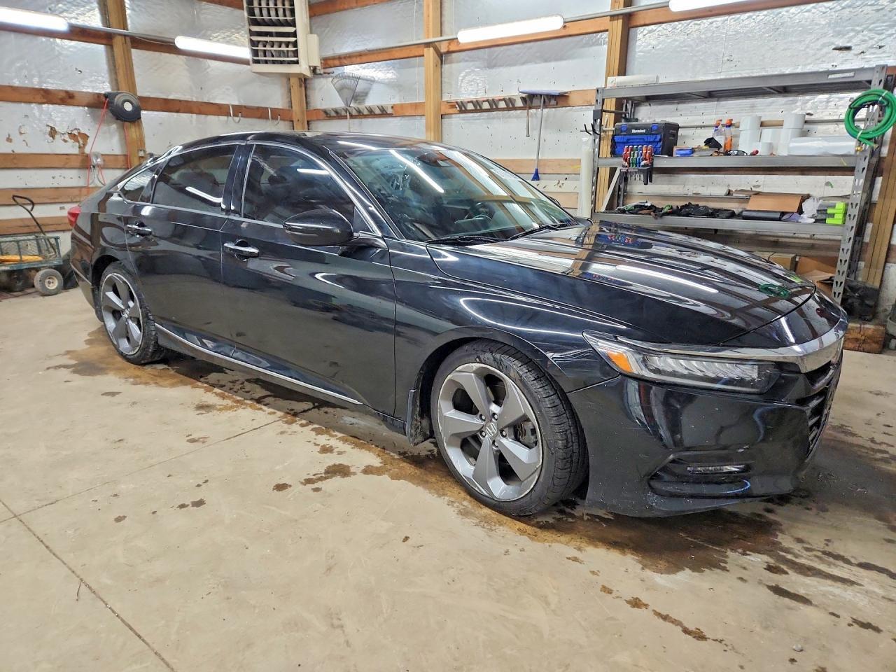 2018 Honda Accord Touring - Image 4