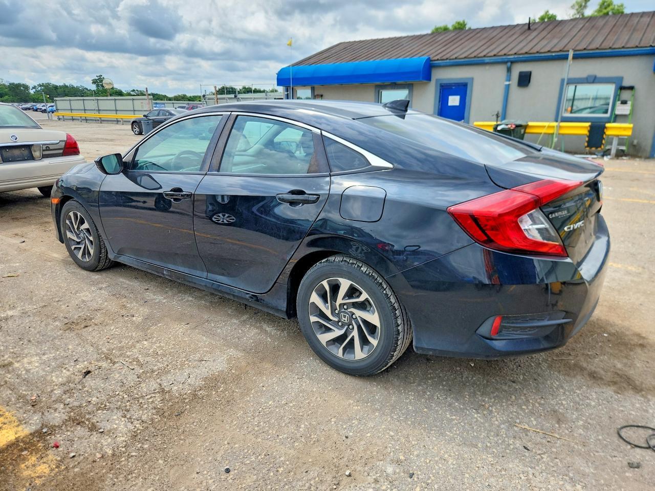 2018 Honda Civic Ex - Фото 2