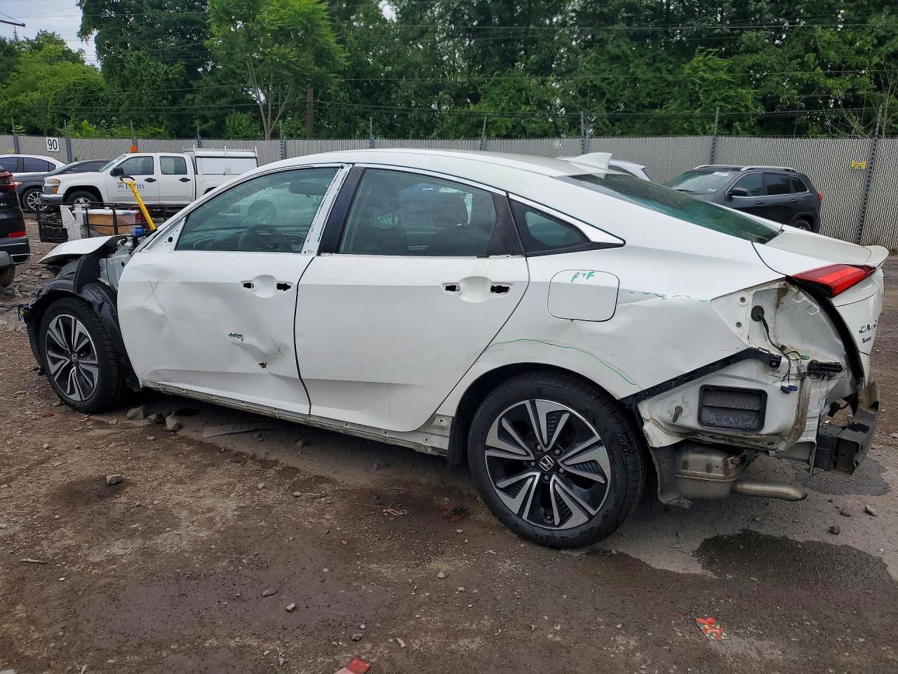 2017 Honda Civic Ex - Image 2