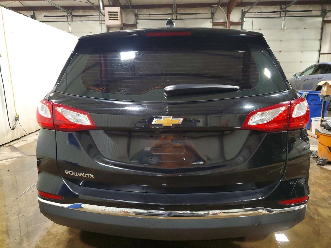 2018 Chevrolet Equinox Ls - Фото 6