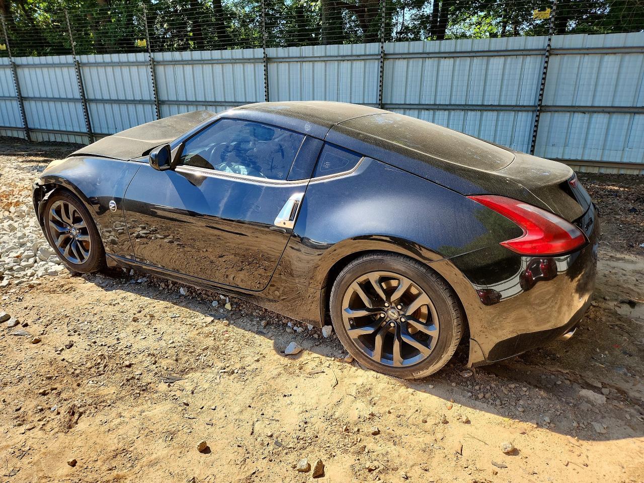 2015 Nissan 370Z Base - Фото 2