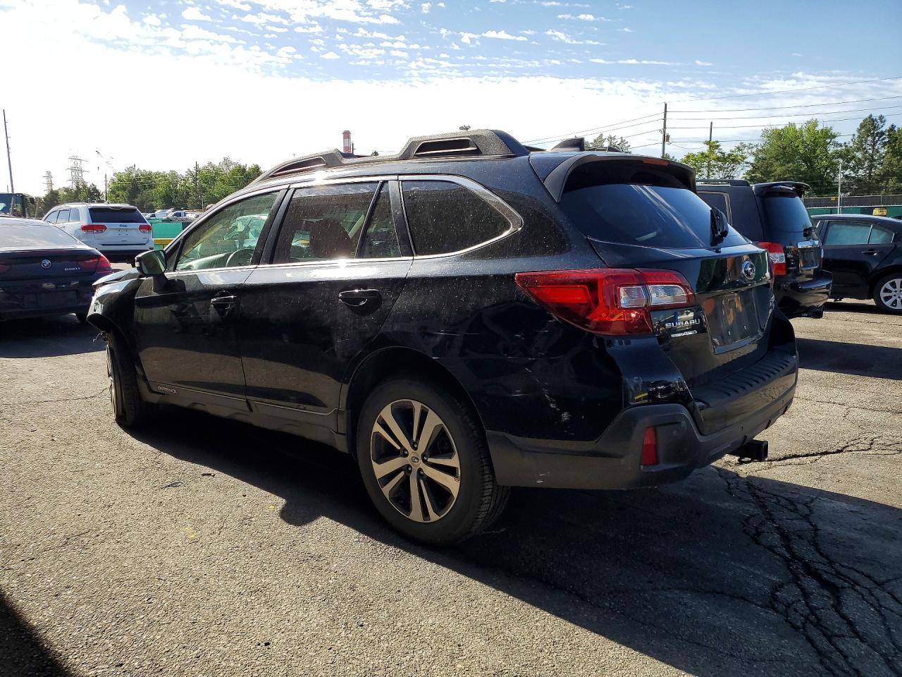 2018 Subaru Outback 3.6R Limited - Image 2