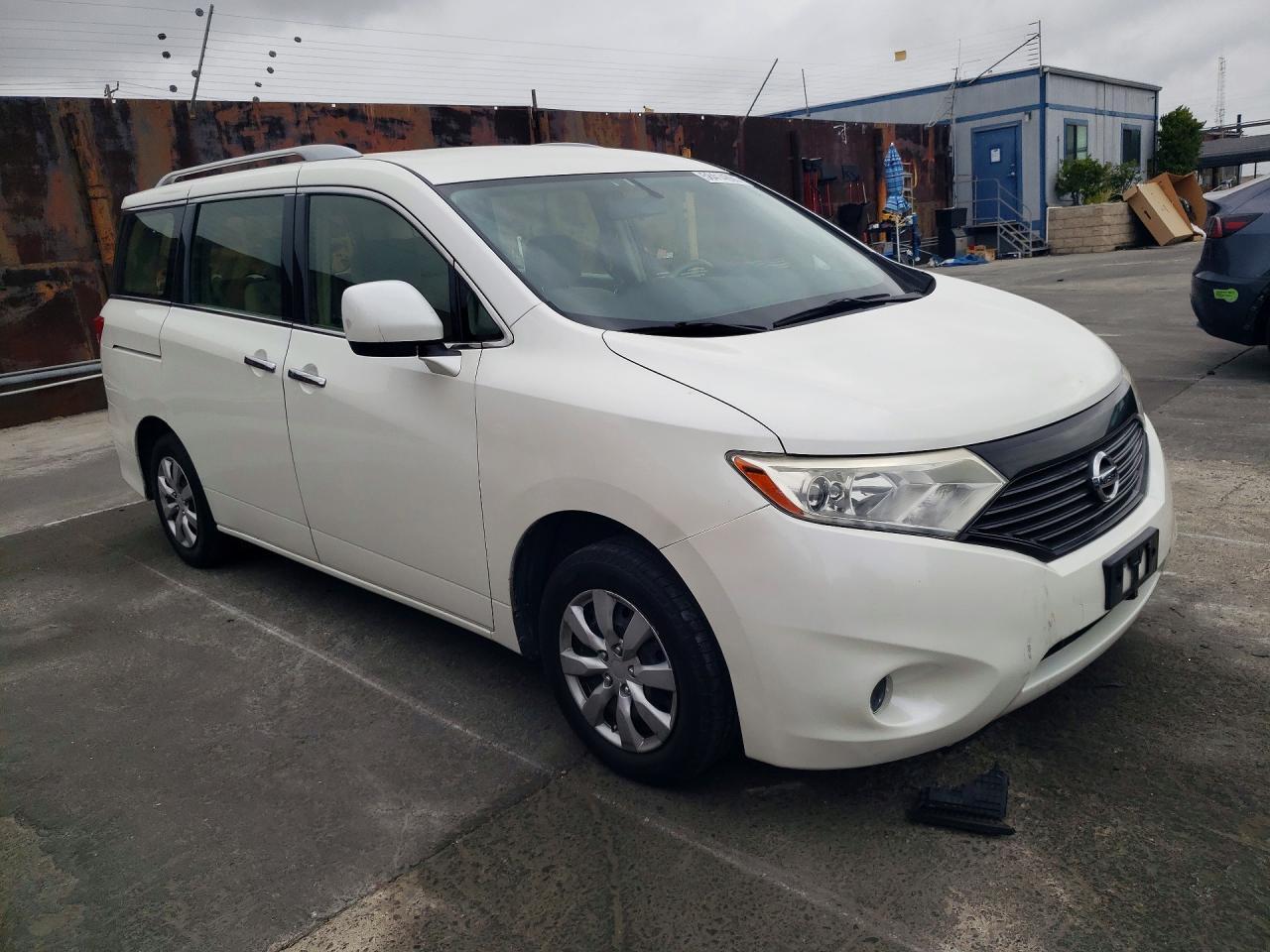 2014 Nissan Quest 3.5 S - Image 4