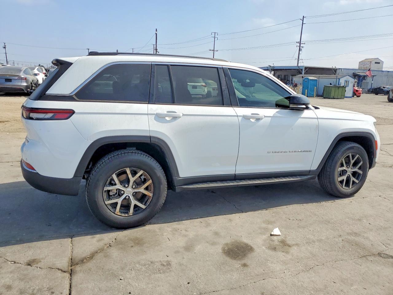 2023 Jeep Grand Cherokee Limited - Фото 3