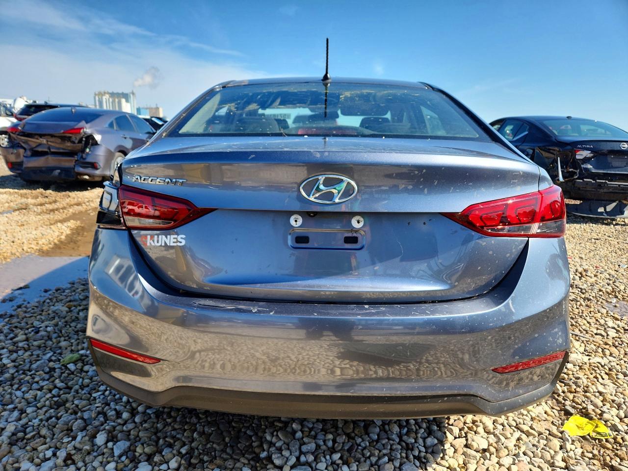 2019 Hyundai Accent Se - Фото 6