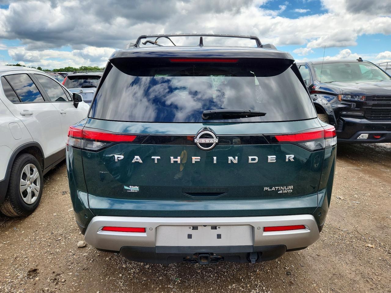 2022 Nissan Pathfinder Platinum - Image 6