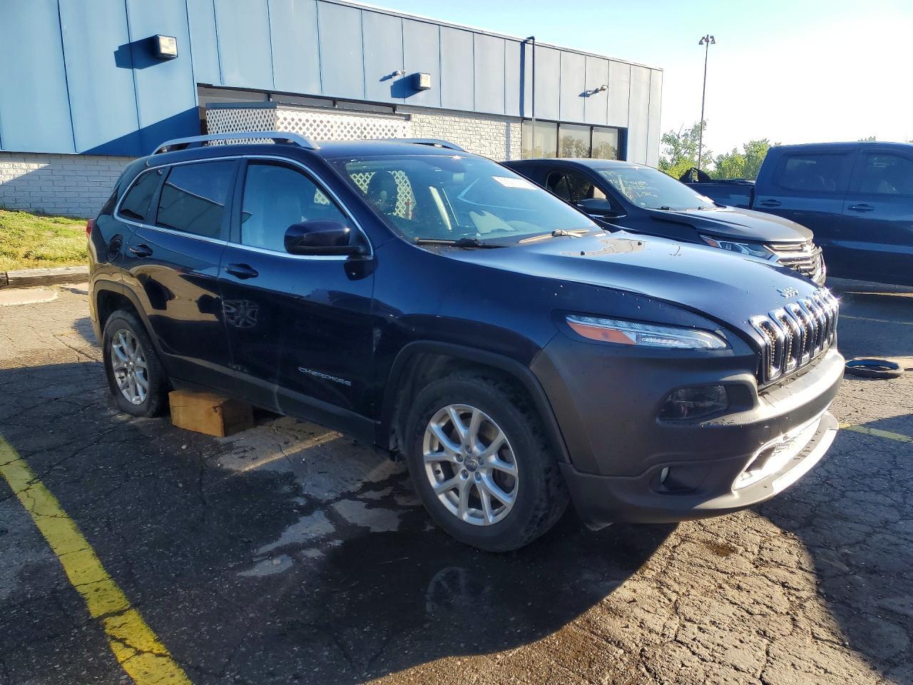 2016 Jeep Cherokee Limited - Image 4
