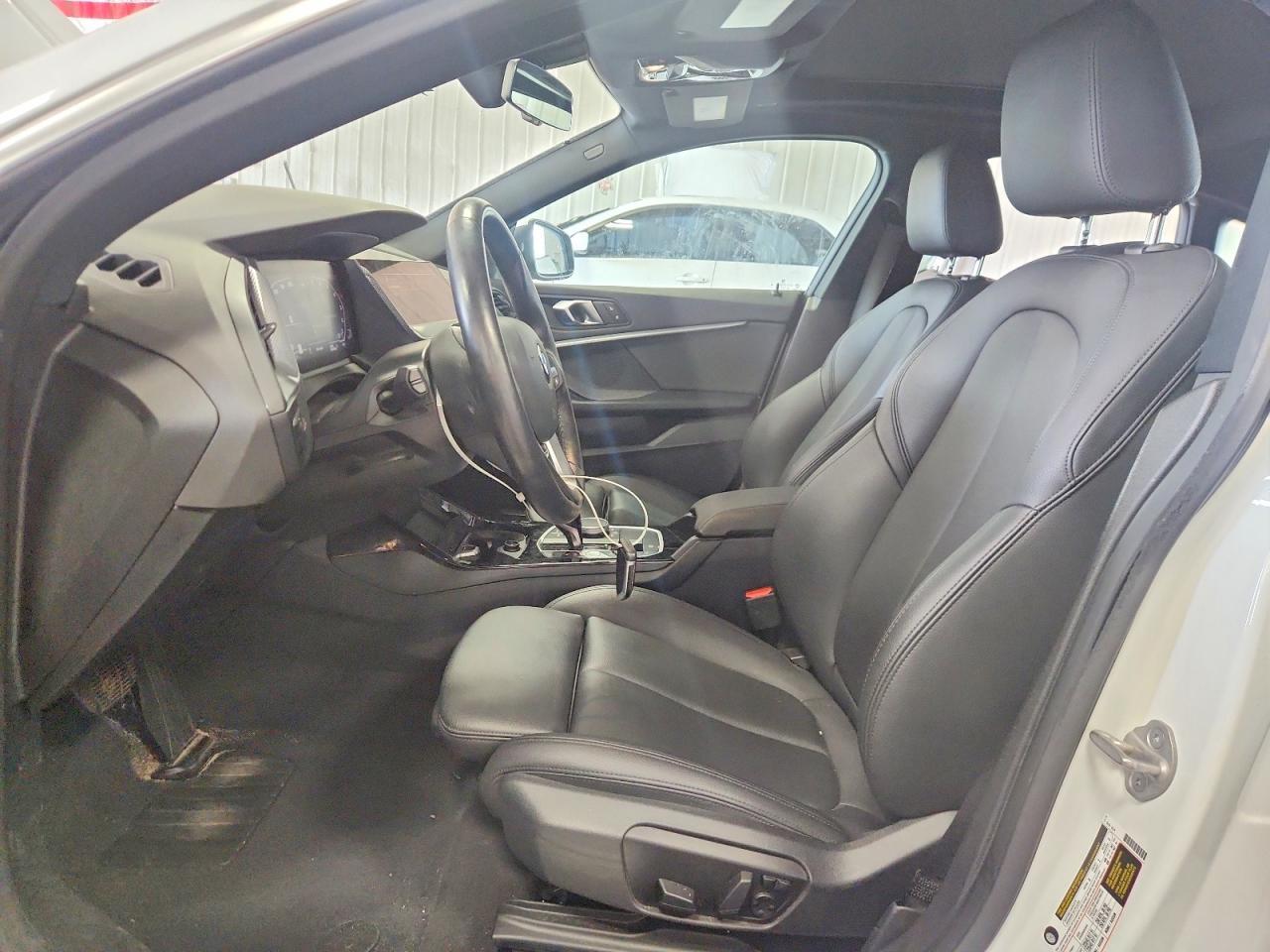 2024 BMW 228I - Фото 7