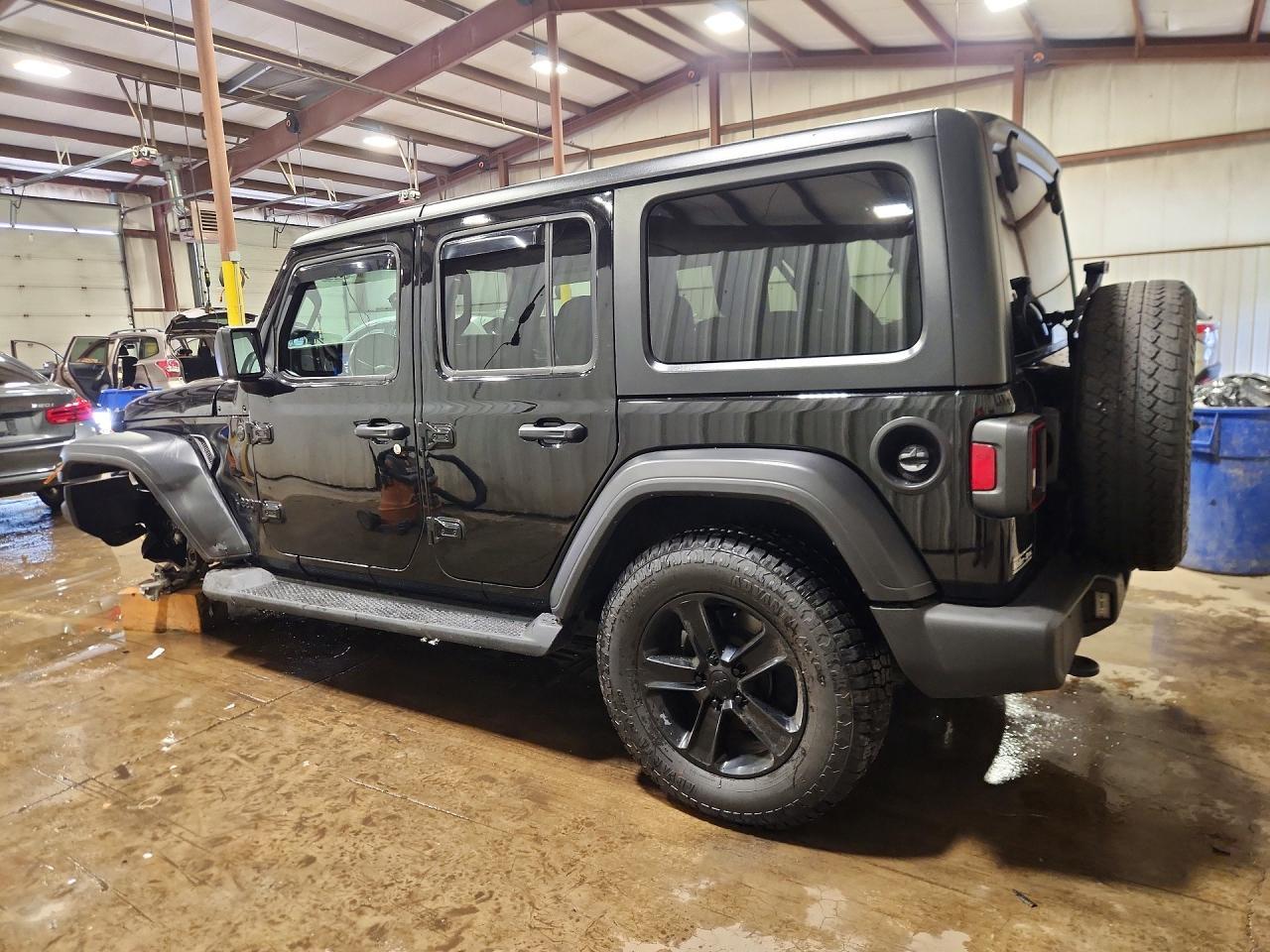 2021 Jeep Wrangler Unlimited Sport - Фото 2