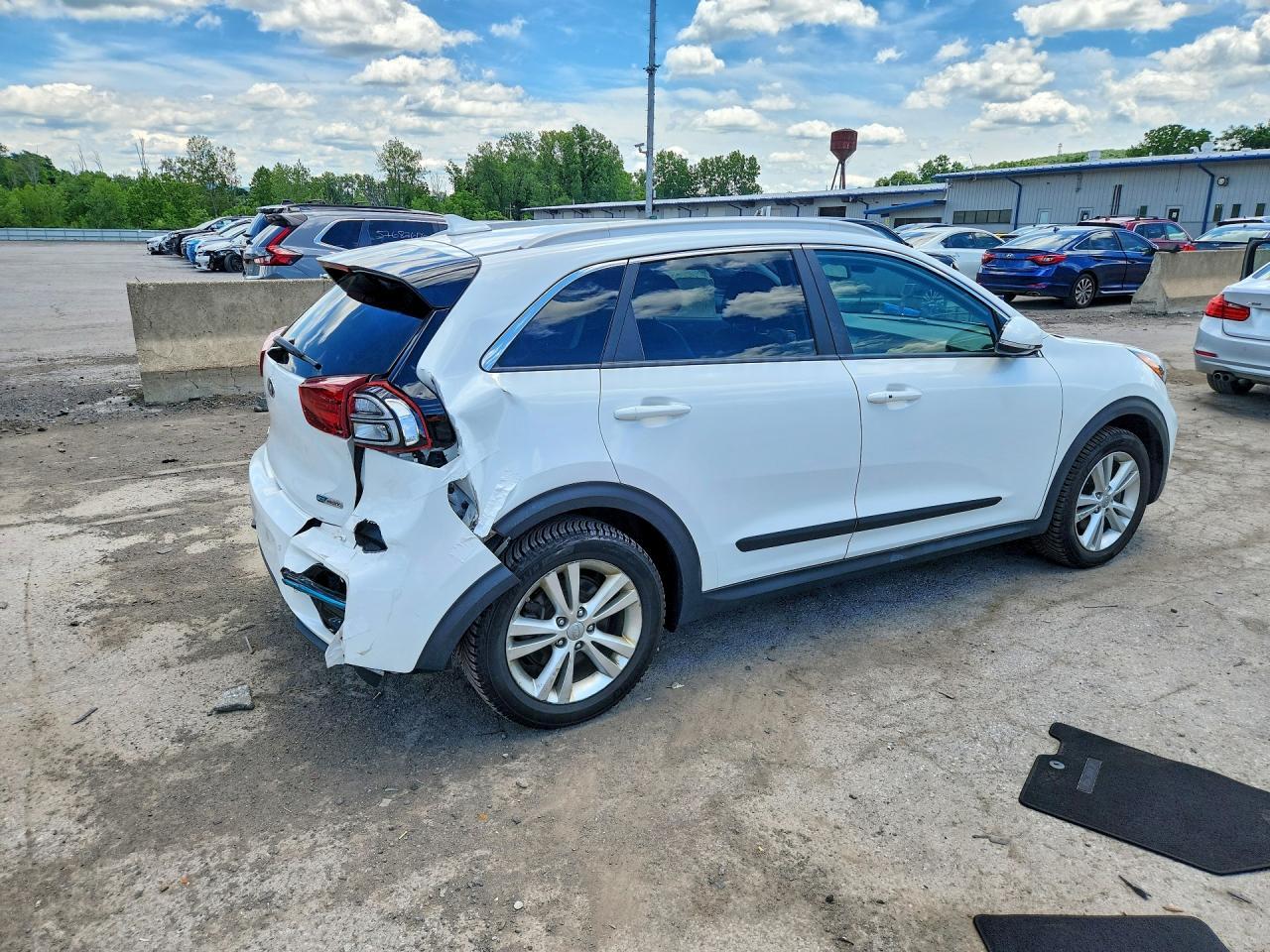 2020 Kia Niro Ex Premium - Image 3