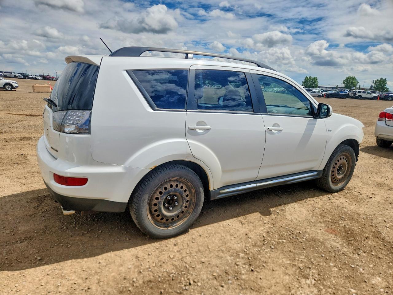 2011 Mitsubishi Outlander Gt - Image 3