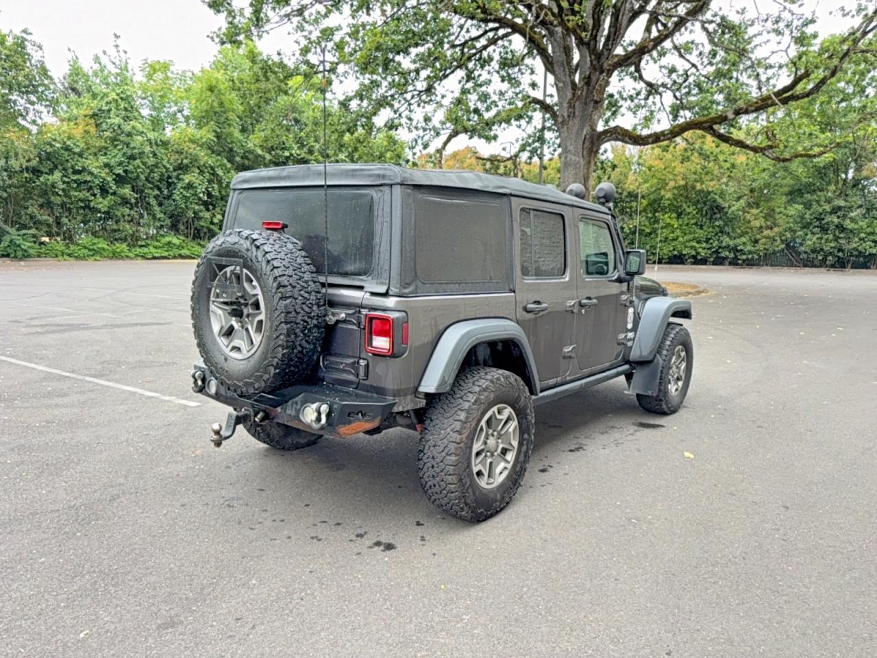 2018 Jeep Wrangler Unlimited Sport - Image 4