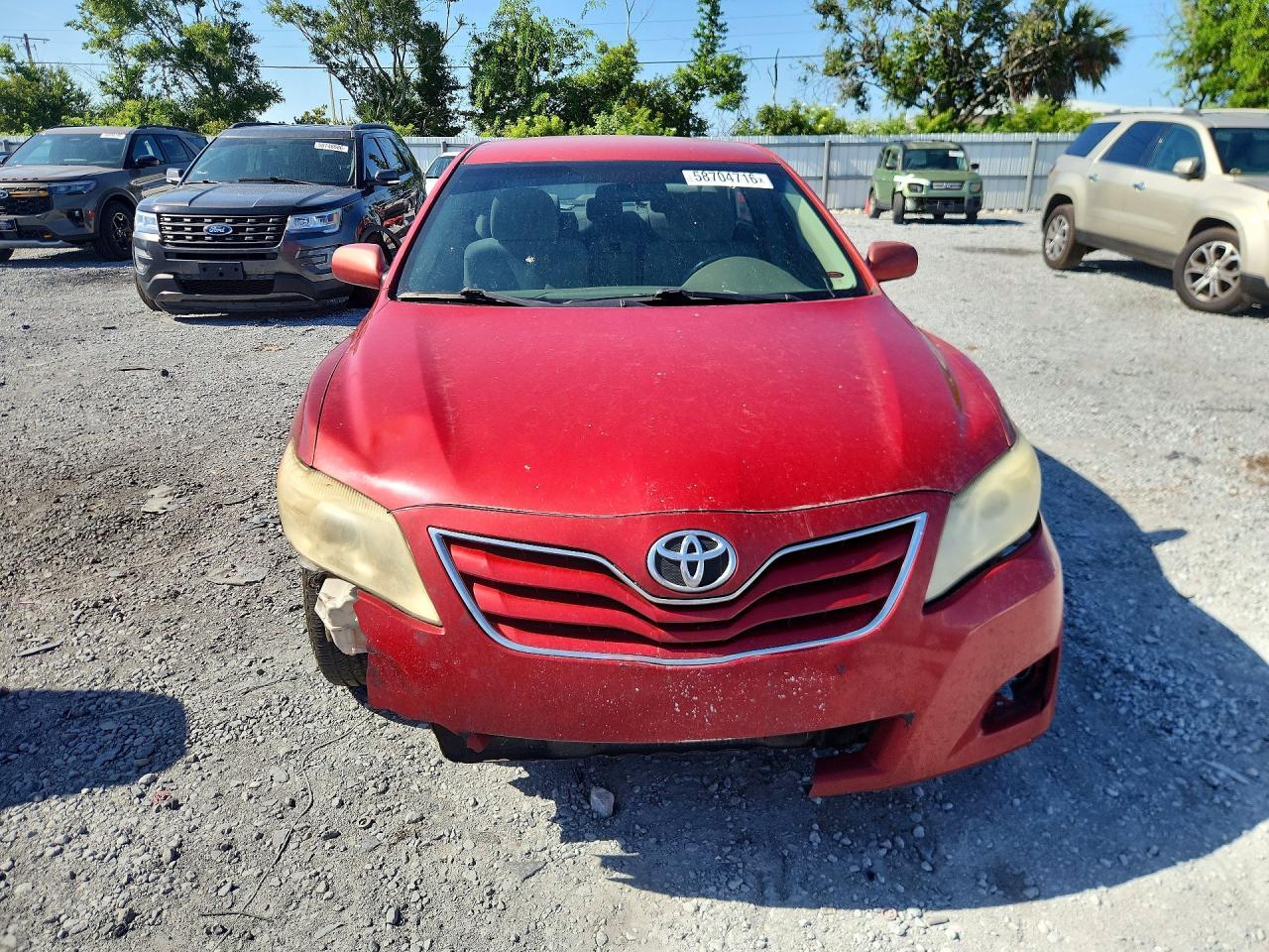 2010 Toyota Camry Le - Фото 5