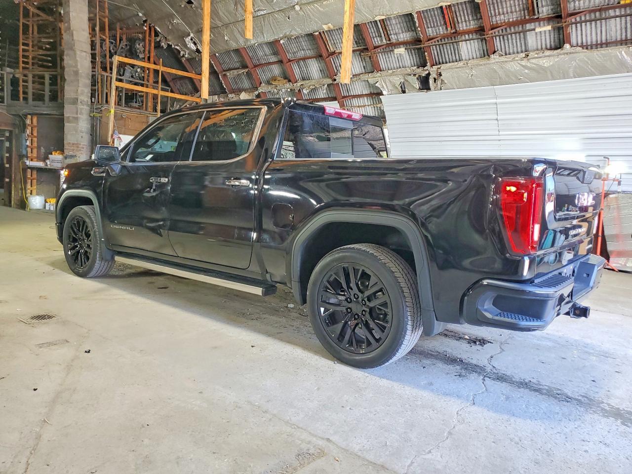 2023 GMC Sierra K1500 Denali - Фото 2