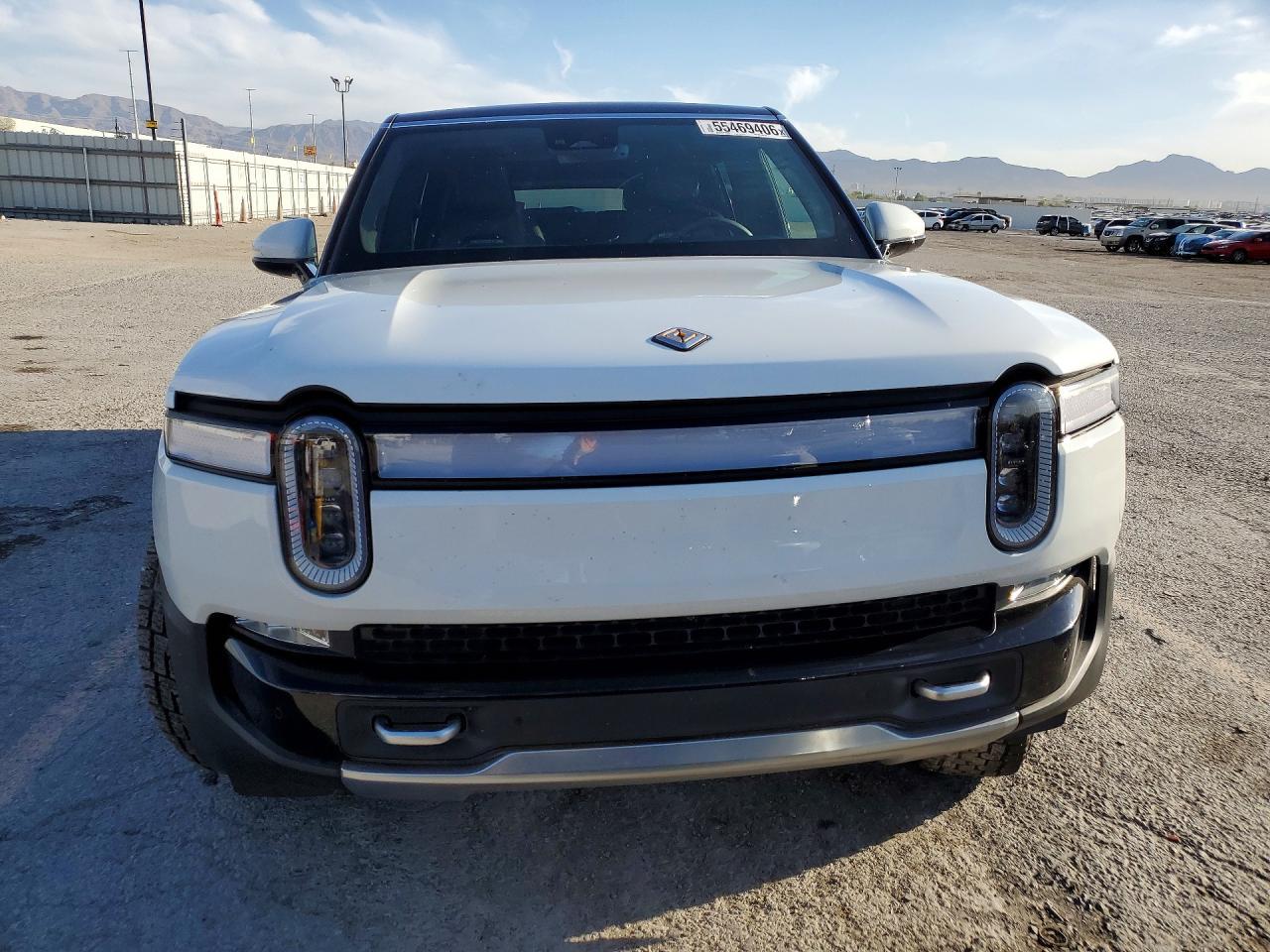 2024 Rivian R1S Adventure - Фото 5
