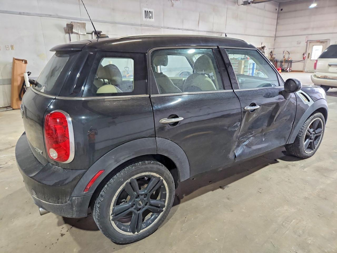2011 Mini Cooper Countryman - Image 3