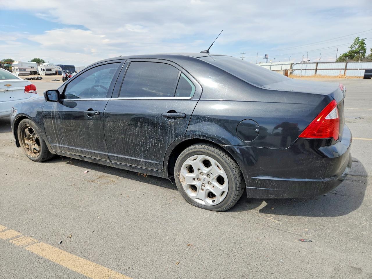 2011 Ford Fusion Se - Фото 2