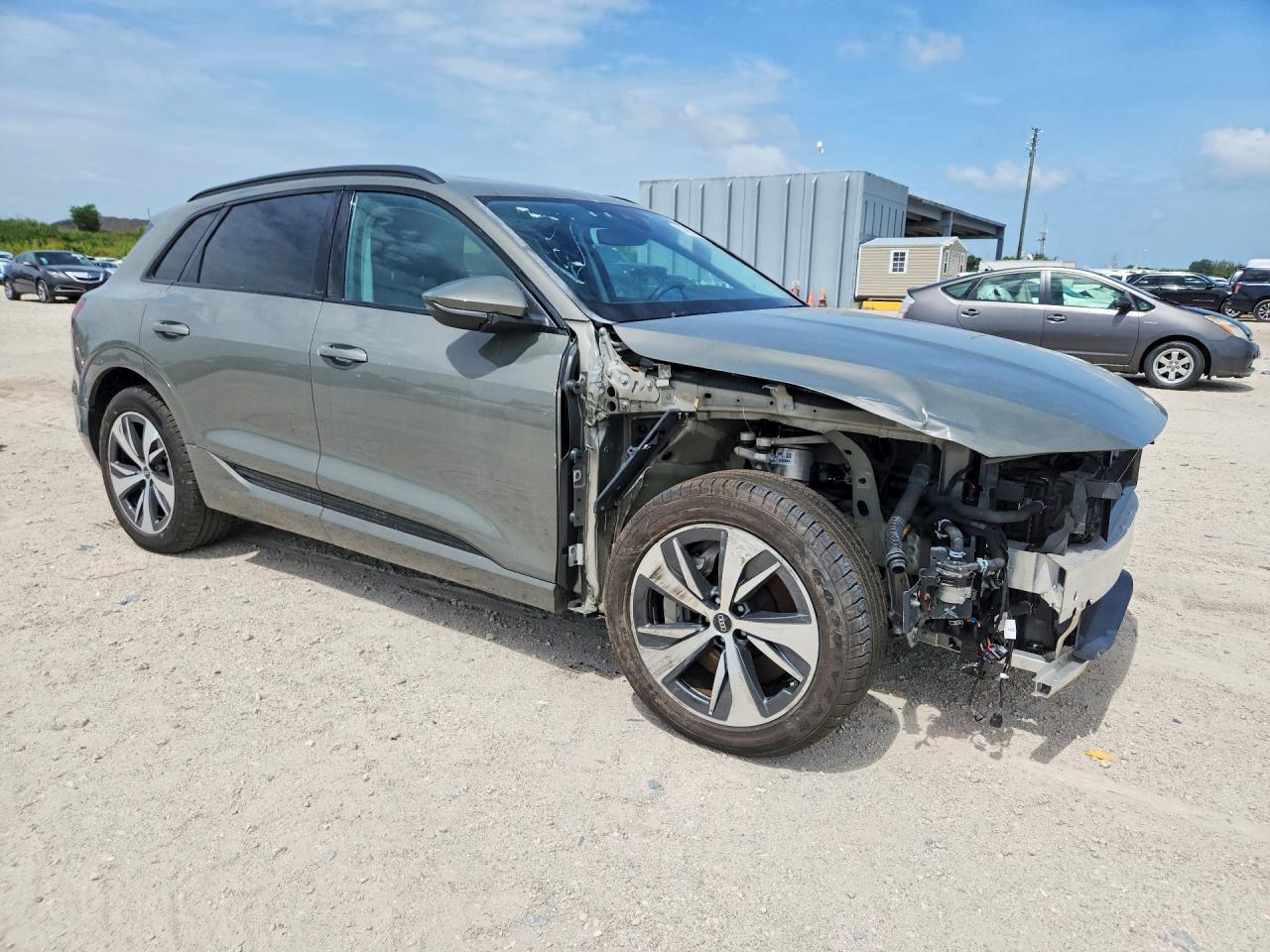 2024 Audi Q8 E-Tron Premium - Image 4