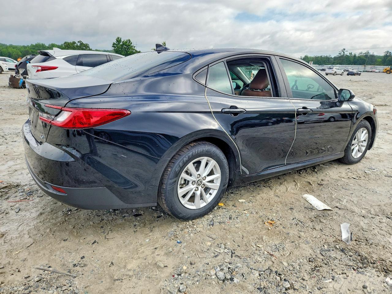 2025 Toyota Camry Le - Image 3