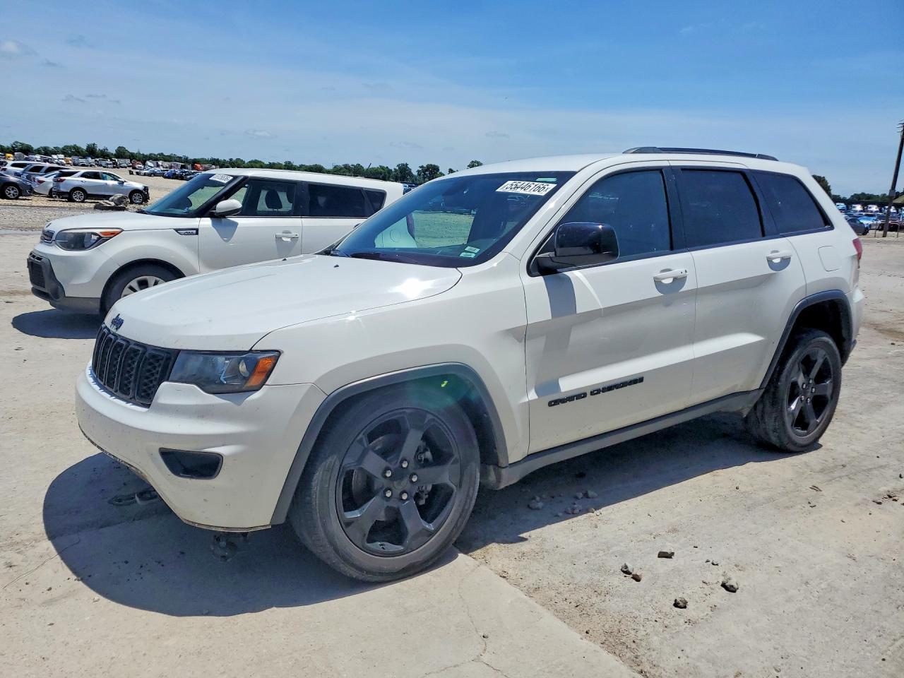 2020 Jeep Grand Cherokee Laredo