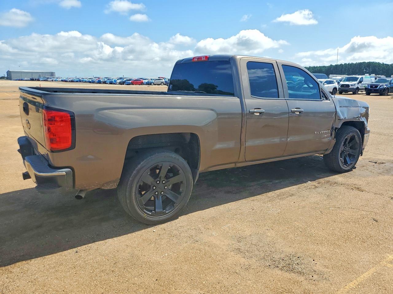 2014 Chevrolet Silverado C1500 Lt - Image 3