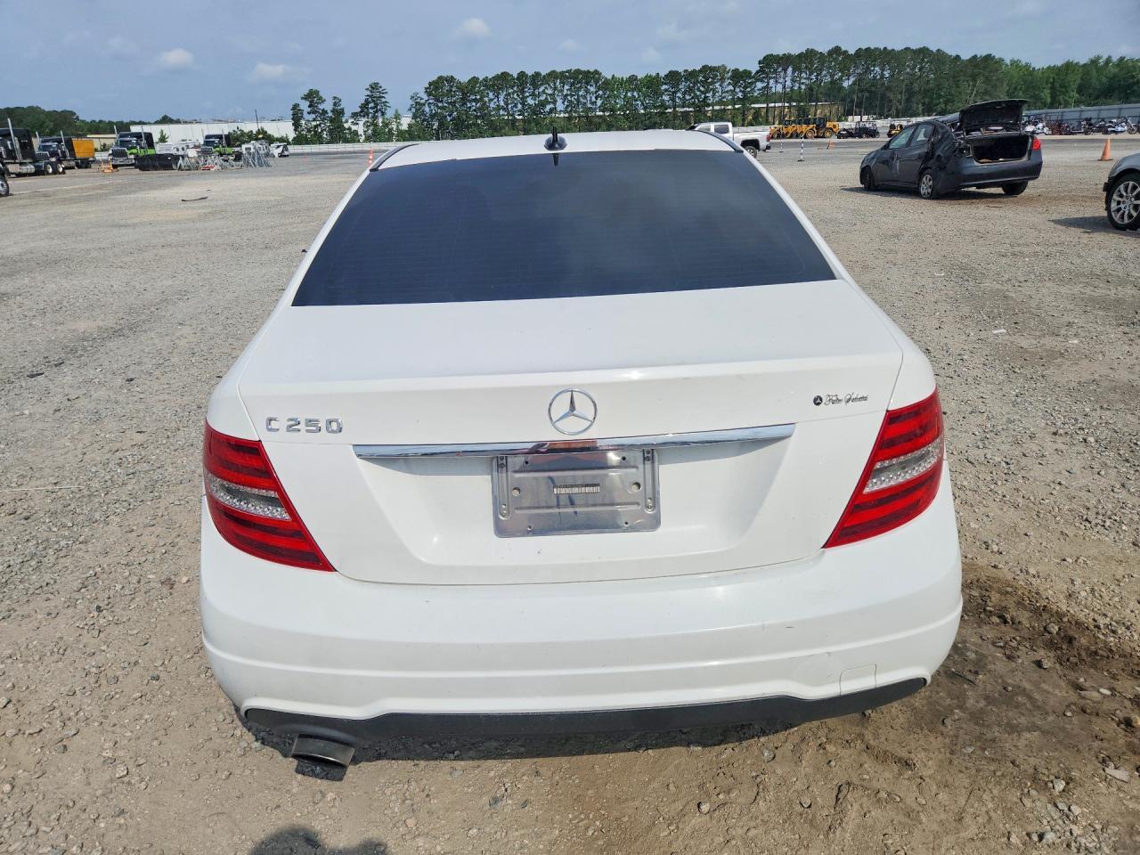 2013 Mercedes-Benz C 250 - Image 6