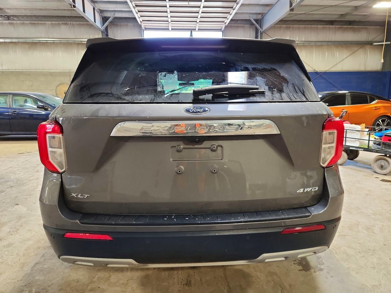 2022 Ford Explorer Xlt - Фото 6