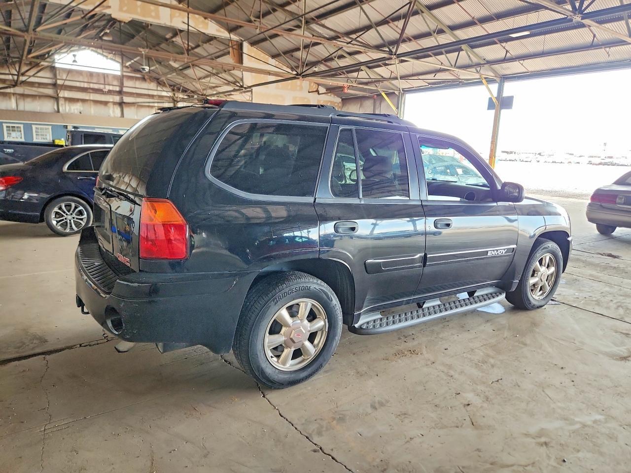2002 GMC Envoy - Фото 3