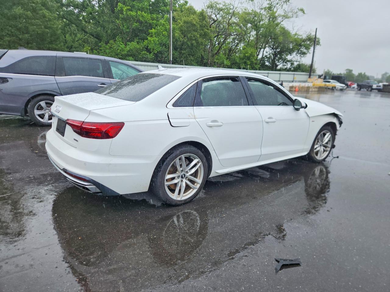 2020 Audi A4 Premium Plus - Фото 3