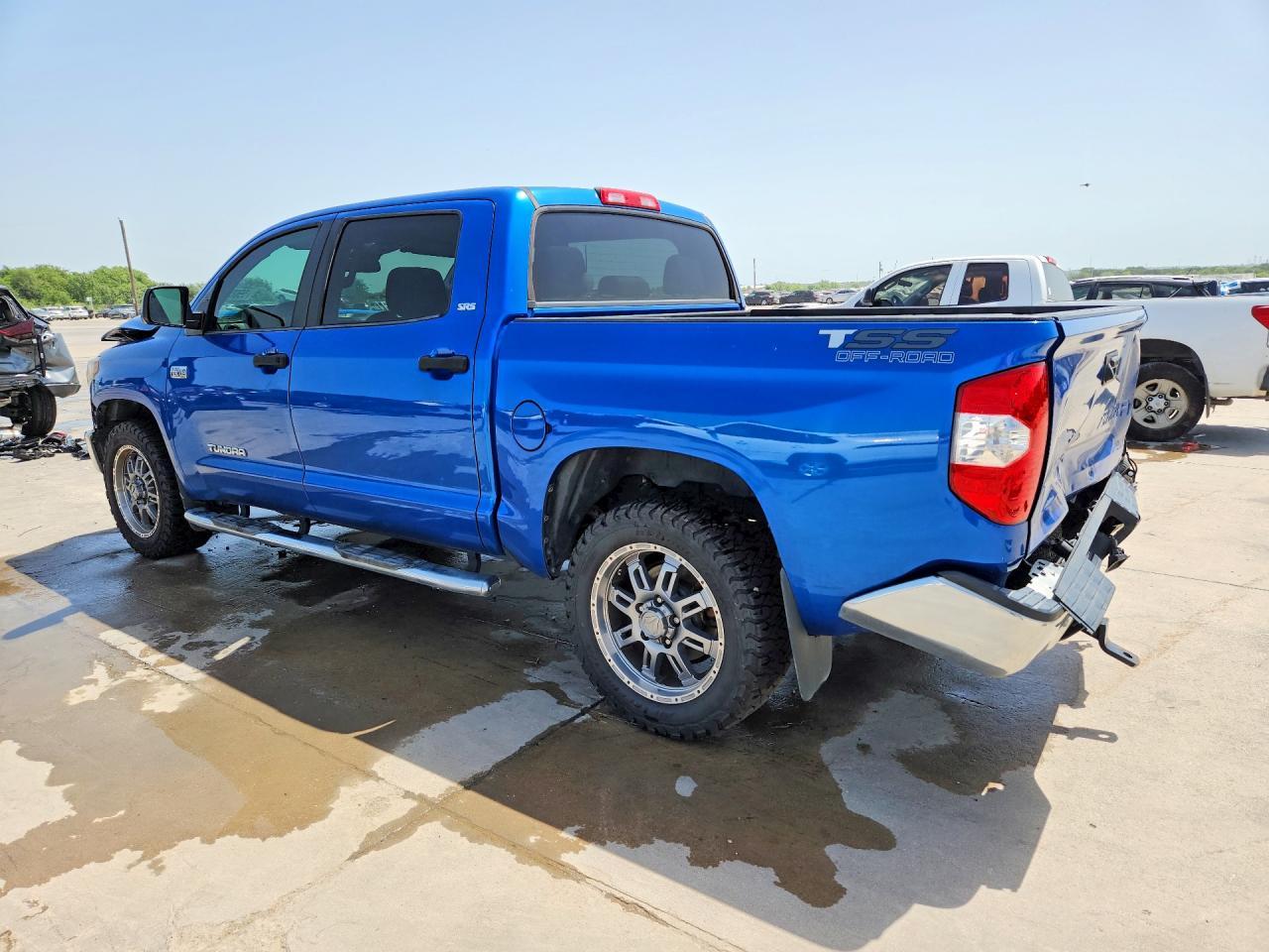 2018 Toyota Tundra Crewmax Sr5 - Фото 2