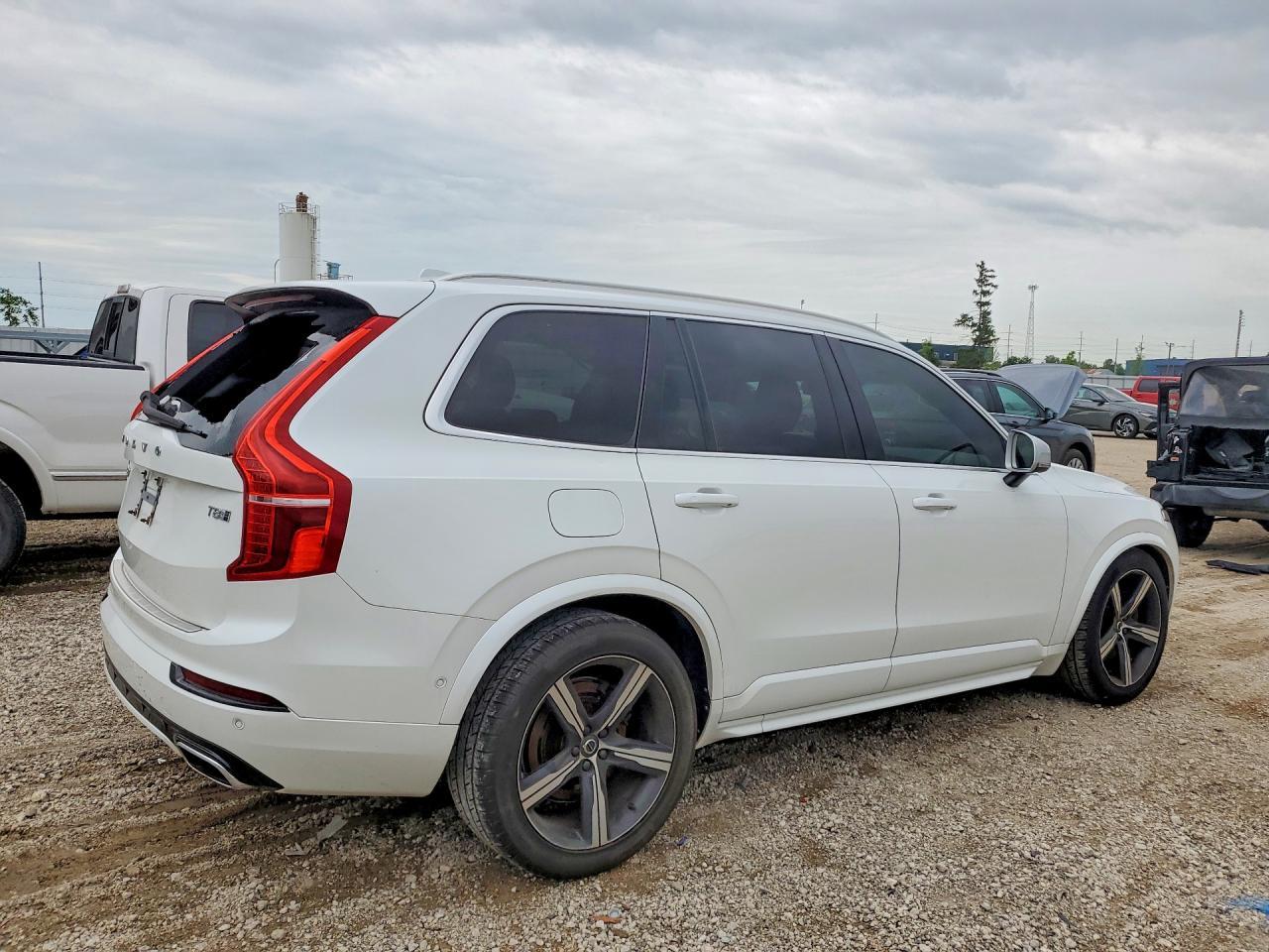 2017 Volvo Xc90 T8 - Фото 3