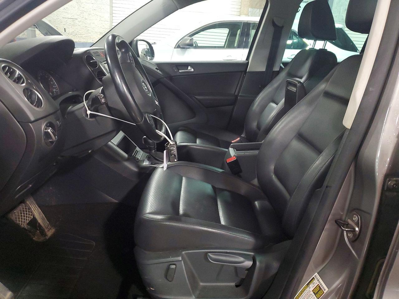 2011 Volkswagen Tiguan S - Фото 7