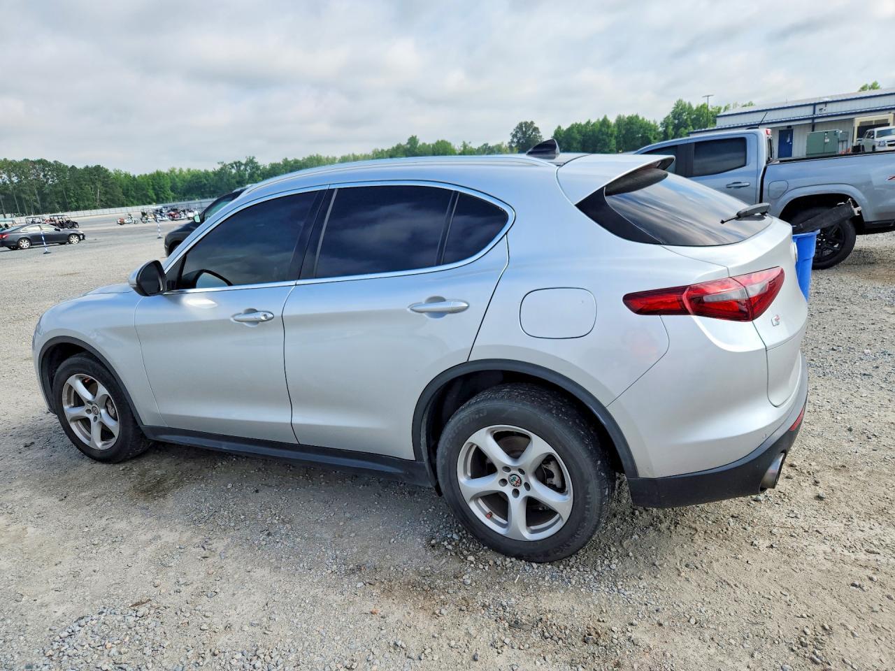 2018 Alfa Romeo Stelvio - Фото 2