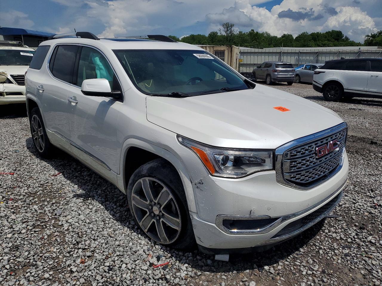 2017 GMC Acadia Denali - Фото 4
