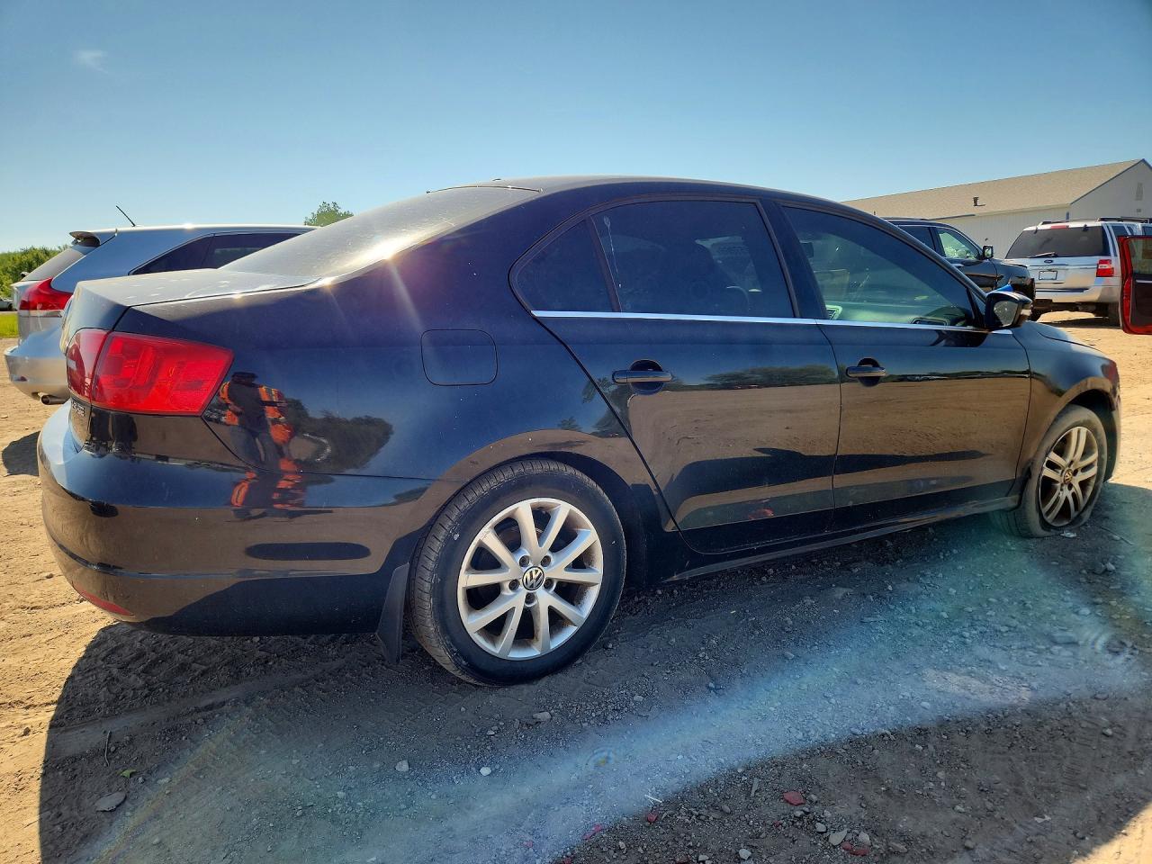 2013 Volkswagen Jetta Se - Image 3