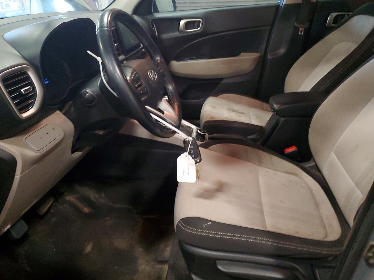 2021 Hyundai Venue Sel - Image 7