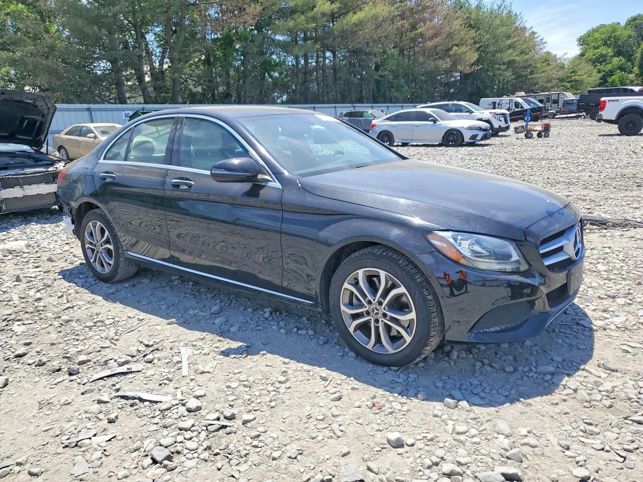 2018 Mercedes-Benz C 300 4Matic - Фото 4