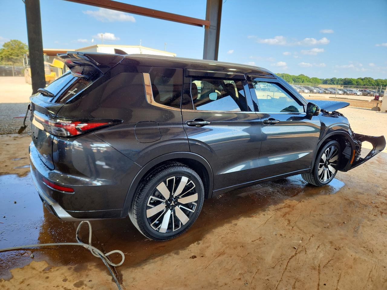 2025 Mitsubishi Outlander Sel - Фото 3