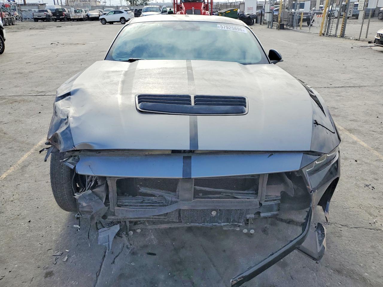 2024 Ford Mustang Gt - Фото 5