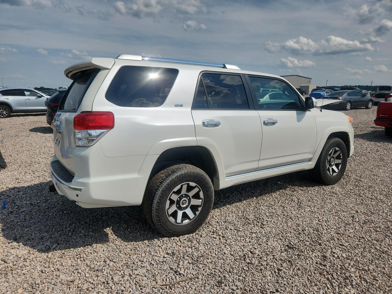 2011 Toyota 4Runner Sr5 - Фото 3