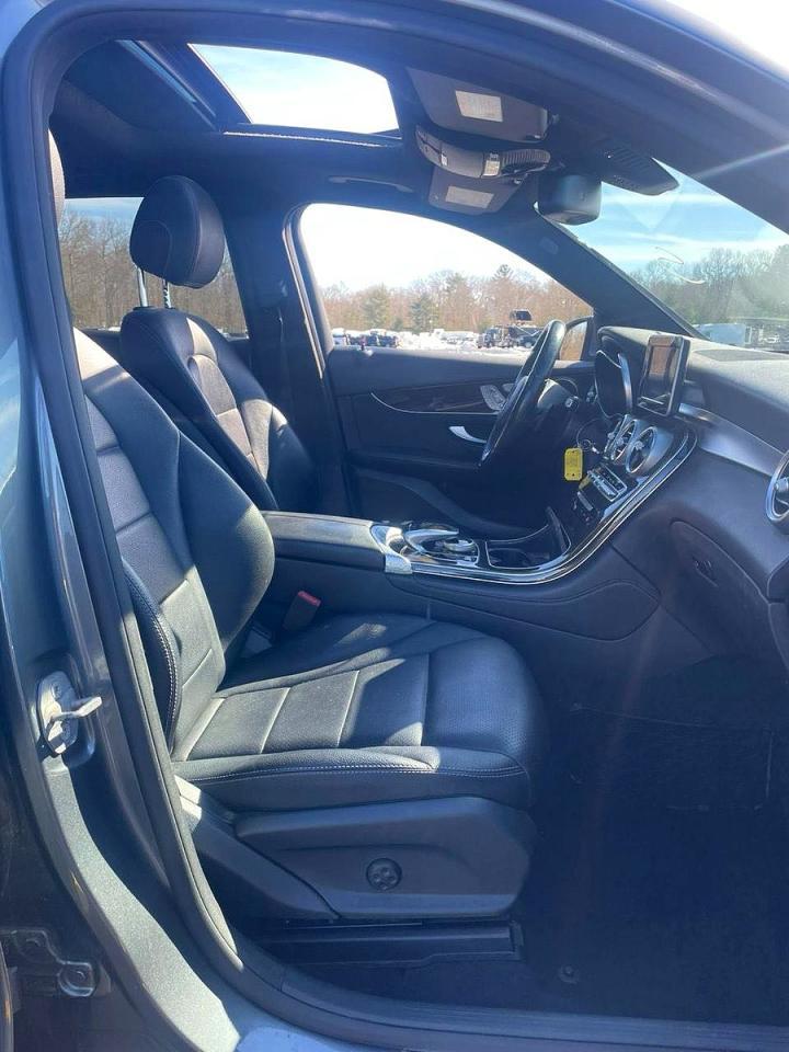 2017 Mercedes-Benz Glc 300 4Matic - Фото 5