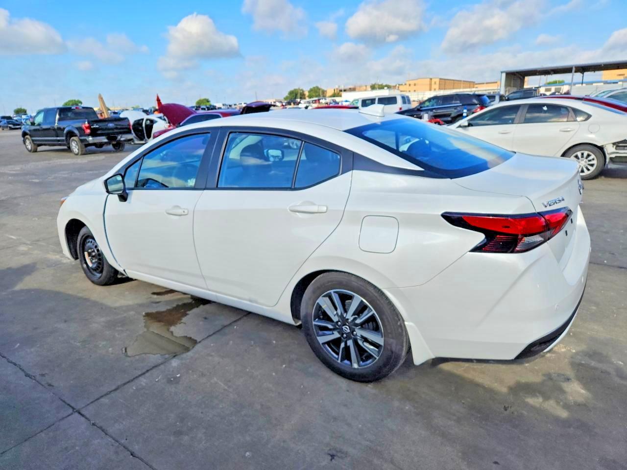 2025 Nissan Versa Sv - Image 2
