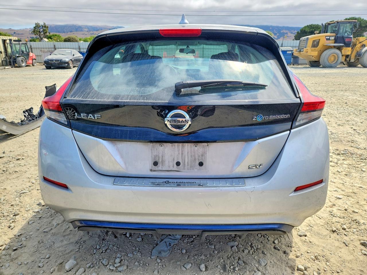 2018 Nissan Leaf S - Image 6