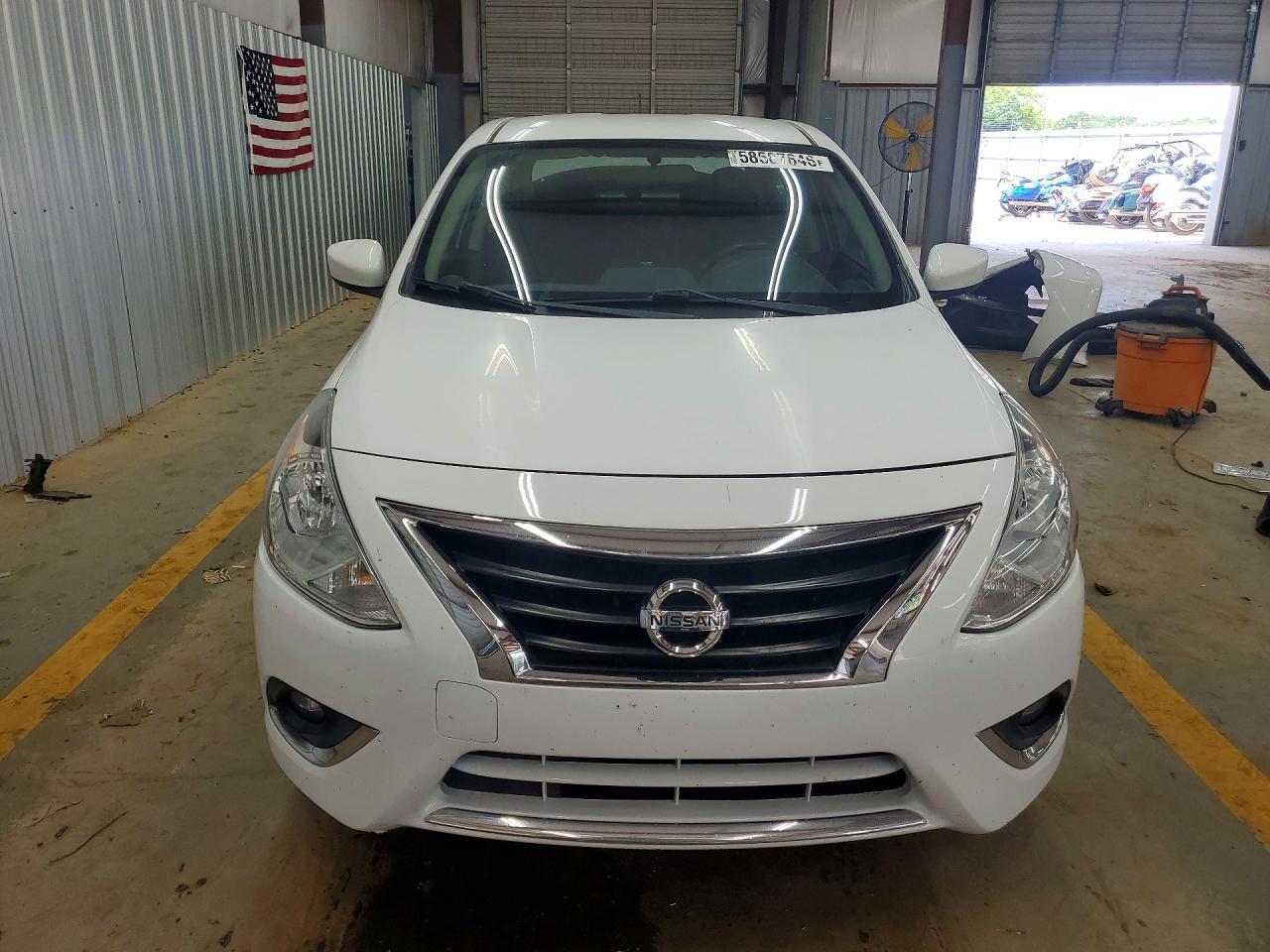 2018 Nissan Versa Sv - Фото 5