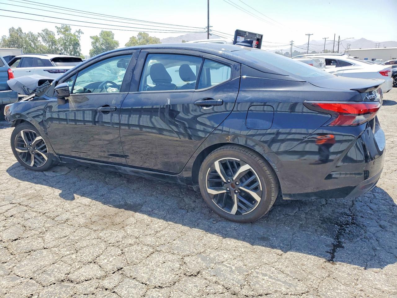 2024 Nissan Versa Sr - Image 2