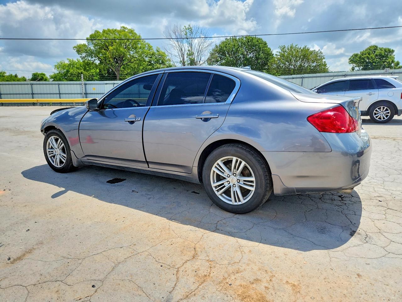 2015 Infiniti Q40 Base - Фото 2