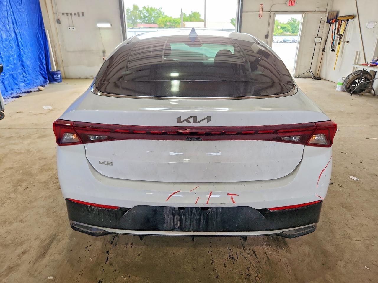 2023 Kia K5 Lxs - Image 6